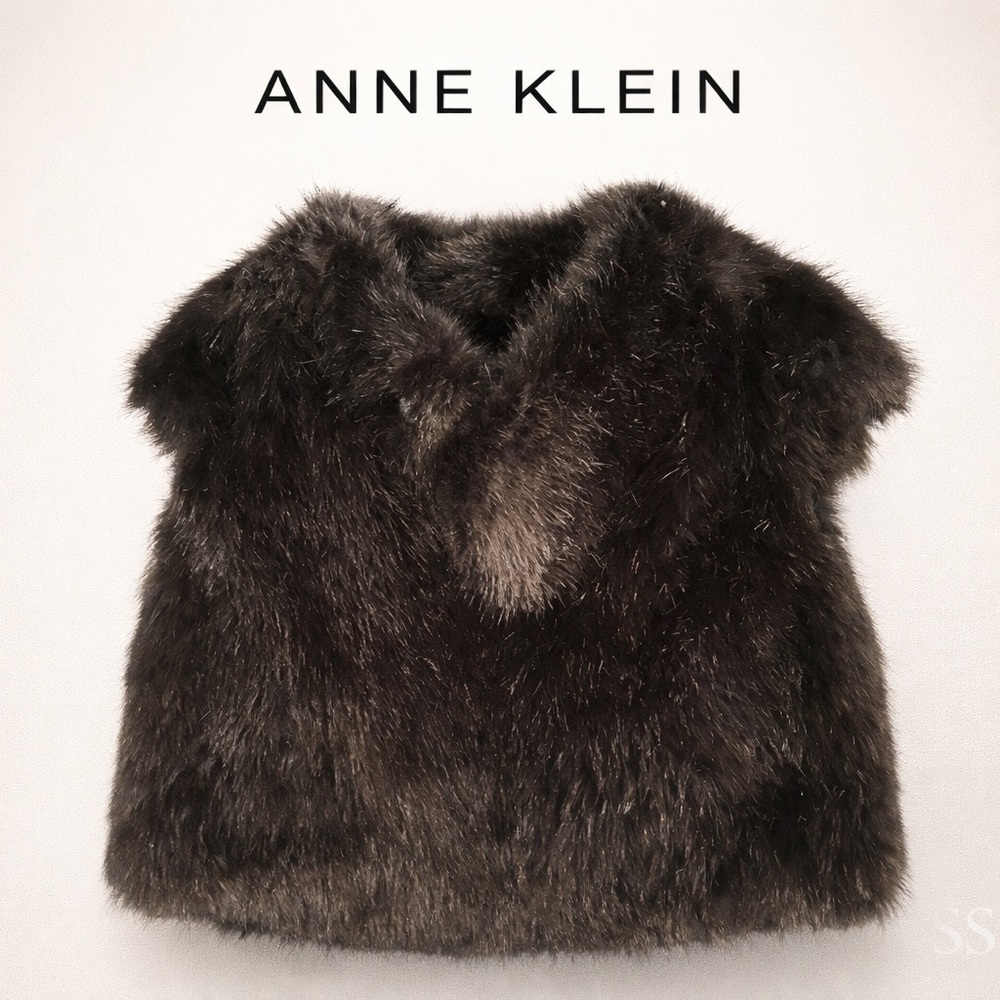 Faux Fur Crop Vest